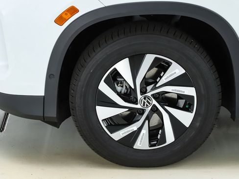 New 2026 Volkswagen Tiguan S image 5
