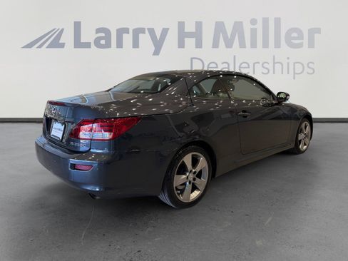 Used 2011 Lexus IS 250C w/ Luxury Pkg RWD image 5