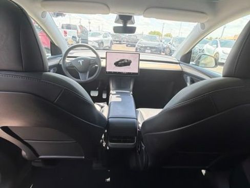 Used 2022 Tesla Model Y Performance AWD/4WD image 10