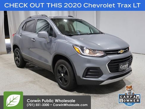 Used 2020 Chevrolet Trax LT w/ LT Convenience Package AWD/4WD image 1