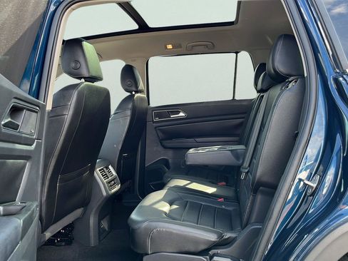 Used 2019 Volkswagen Atlas SEL Premium AWD/4WD image 13