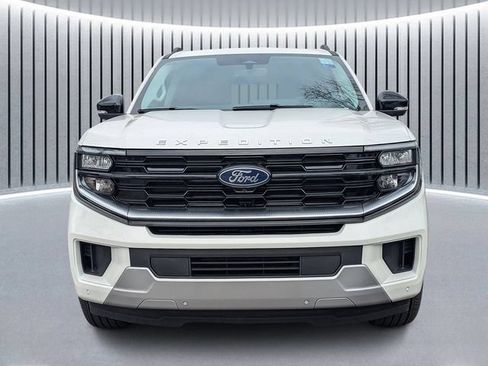 New 2026 Ford Expedition Max Platinum w/ Driver's Package AWD/4WD image 9