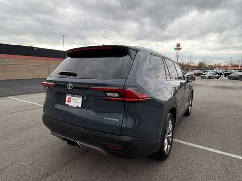 Certified 2025 Toyota Grand Highlander FWD image 5
