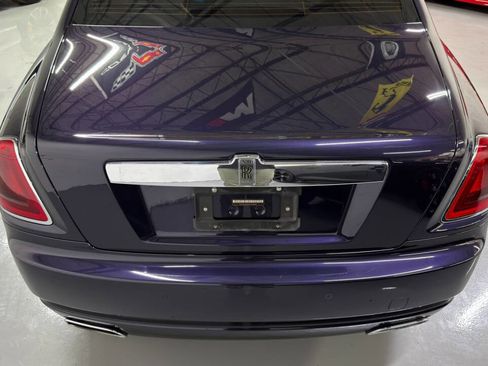 Used 2010 Rolls-Royce Ghost RWD image 16