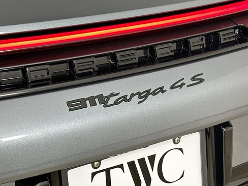 Used 2026 Porsche 911 Targa 4S AWD/4WD image 37