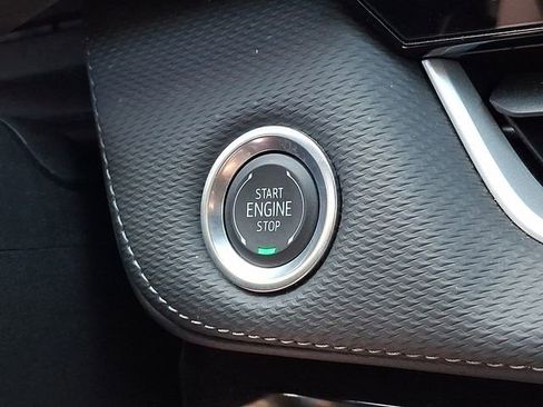 Used 2025 Chevrolet Equinox LT FWD image 18