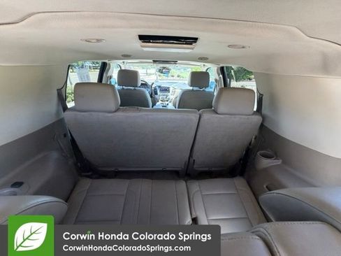Used 2019 GMC Yukon XL SLT w/ Open Road Package AWD/4WD image 28
