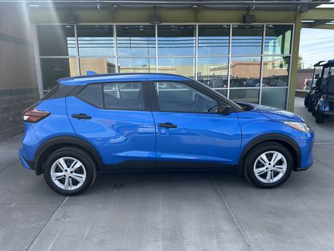 Used 2023 Nissan Kicks S image 7