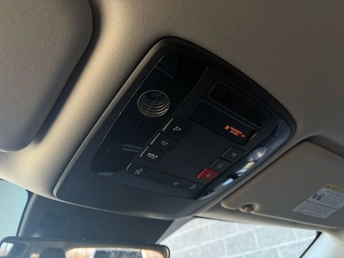 New 2026 Kia Carnival FWD image 21