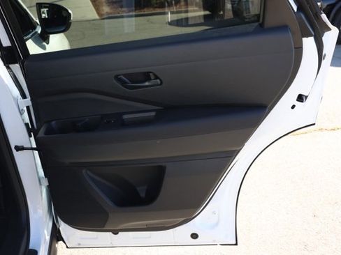 New 2025 Nissan Pathfinder SV w/ Cargo Package image 19