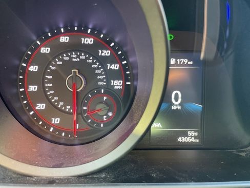 Used 2023 Hyundai Elantra SEL image 5