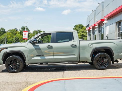 Used 2024 Toyota Tundra Limited w/ TRD Off-Road Package AWD/4WD image 4