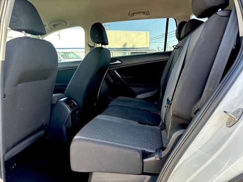 Used 2021 Volkswagen Tiguan S image 20