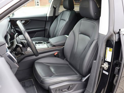 Used 2022 Audi Q8 Premium Plus w/ Premium Plus Package image 12