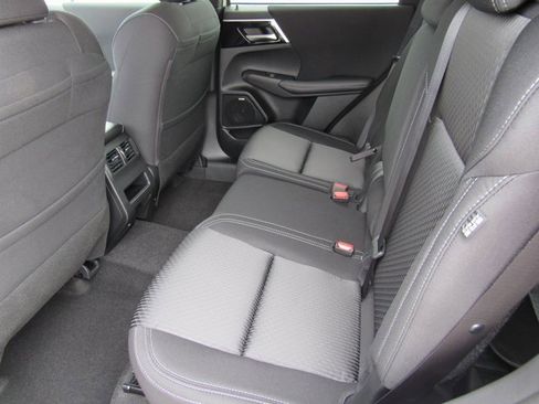 New 2026 Mitsubishi Outlander ES image 8