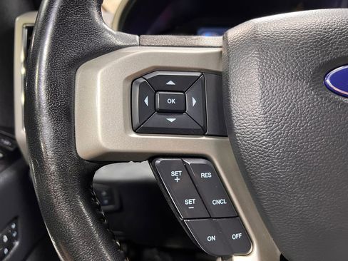 Used 2022 Ford F250 Lariat w/ Lariat Value Package image 10