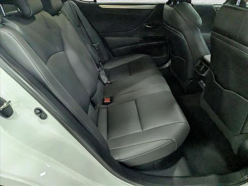 Used 2022 Lexus ES 300h F Sport image 20