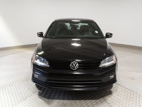 Used 2018 Volkswagen Jetta Sport FWD image 2