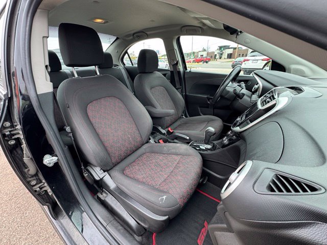 Used 2018 Chevrolet Sonic LT w/ Convenience Package FWD image 11