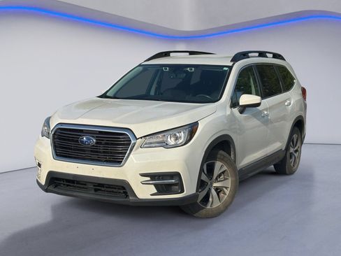 Used 2021 Subaru Ascent Premium w/ Convenience Package AWD/4WD image 2