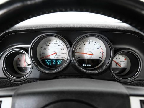 Used 2009 Dodge Challenger SRT8 w/ SRT Option Group II RWD image 17