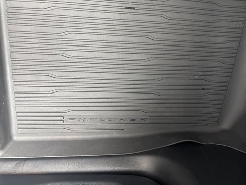 New 2025 Ford Explorer Platinum w/ Ultimate Package image 16