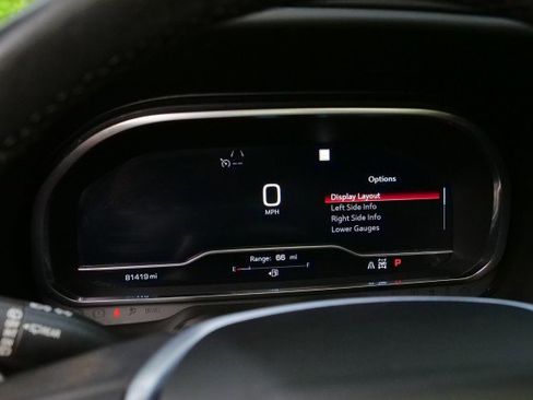 Used 2022 GMC Yukon SLT w/ SLT Premium Package image 7