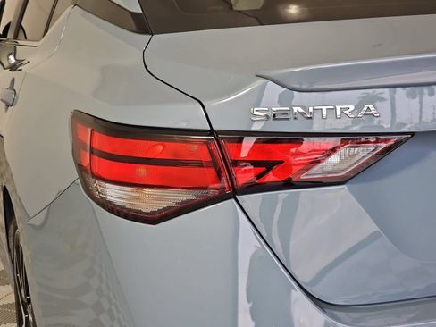 Used 2024 Nissan Sentra SR FWD image 29
