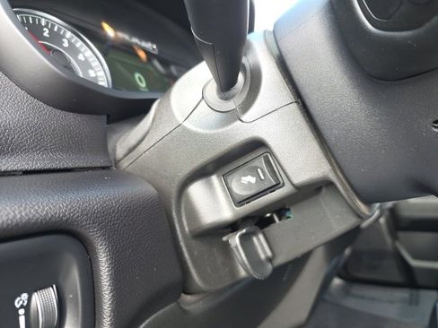 Used 2024 RAM 2500 Big Horn w/ Safety Group image 22