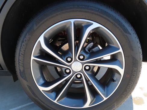 Used 2023 Buick Encore GX Select image 6