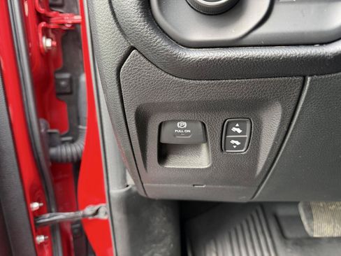 Used 2020 RAM 1500 Laramie AWD/4WD image 25