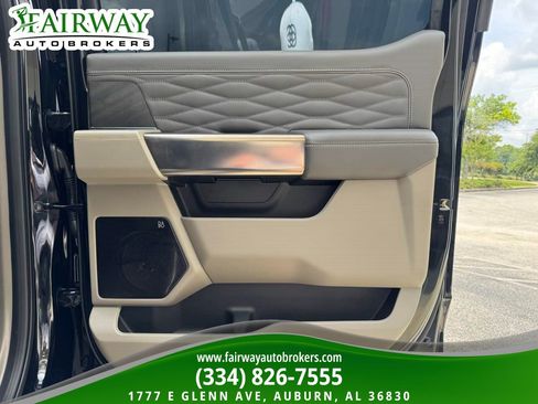 Used 2025 Ford F250 Platinum w/ Platinum Plus Package AWD/4WD image 32