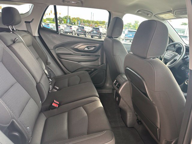 Used 2024 GMC Terrain SLE w/ Driver Convenience Package AWD/4WD image 19