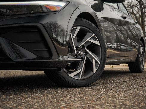 New 2026 Hyundai Elantra Sport image 6