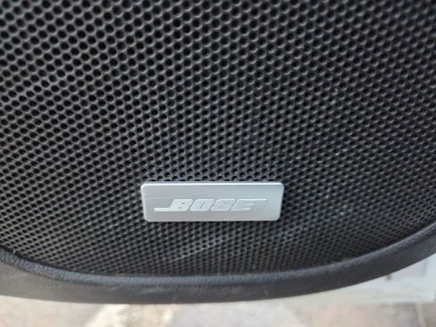 Used 2019 GMC Acadia SLT w/ LPO, Floor Liner Package image 16