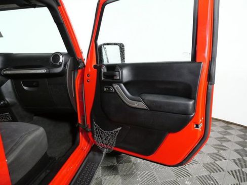 Used 2015 Jeep Wrangler Sport image 13