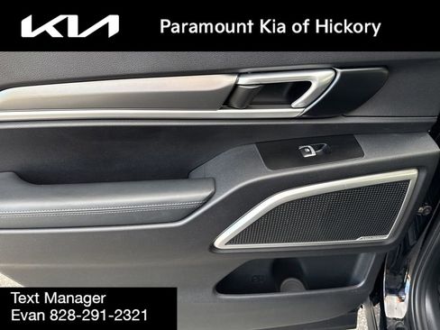 Used 2020 Kia Telluride S w/ S 8 Passenger Seating Package image 16
