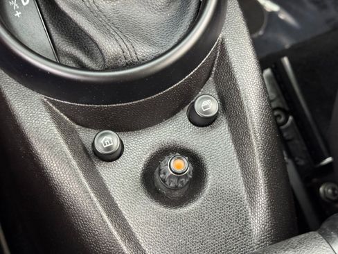 Used 2014 MINI Cooper Paceman S image 28