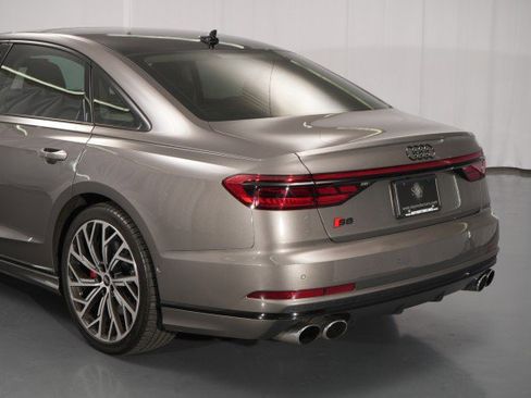Used 2021 Audi S8 L w/ S8 Executive Package AWD/4WD image 14