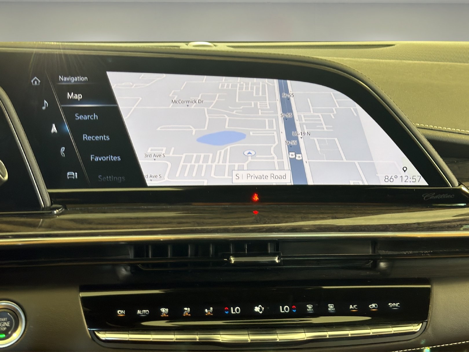 Certified 2022 Cadillac Escalade Premium Luxury RWD image 18