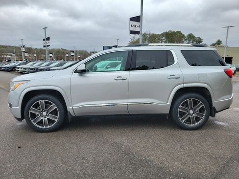 Used 2018 GMC Acadia Denali w/ Technology Package image 22
