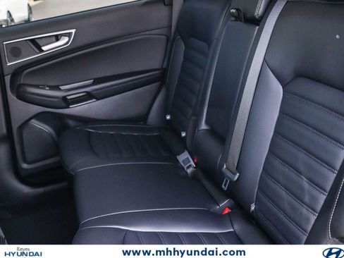 Used 2024 Ford Edge SEL w/ Convenience Package AWD/4WD image 16