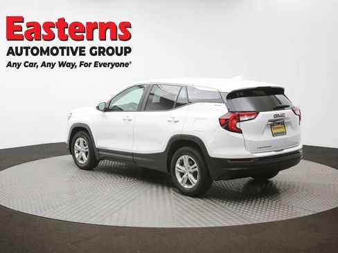 Used 2024 GMC Terrain SLE image 65