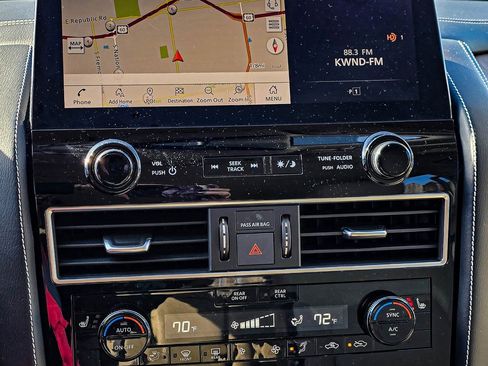 Used 2023 INFINITI QX80 Premium Select w/ All-Season Package image 17