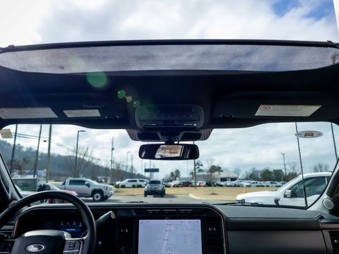 Used 2024 Ford F450 Platinum w/ FX4 Off-Road Package image 9