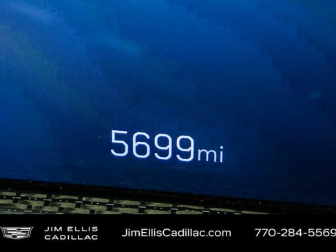 Used 2025 Cadillac Escalade V w/ LPO, ONYX Package image 9