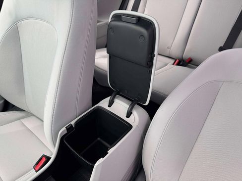 New 2026 Hyundai Kona SE image 19