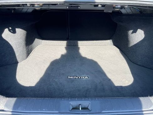 Used 2022 Nissan Sentra SV image 25