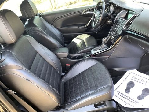 Used 2016 Buick Cascada Premium image 27