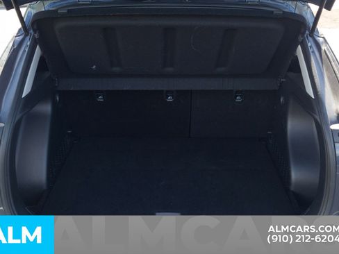 Used 2025 Hyundai Kona SEL image 8